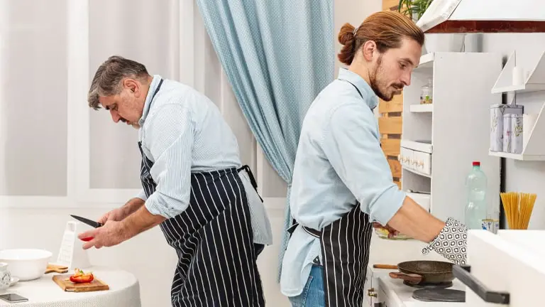 The Ultimate Guide to Restaurant Uniform Laundry Services for Businesses