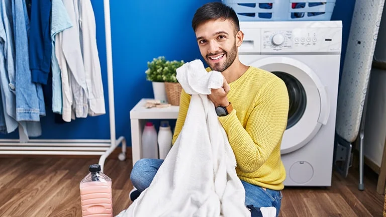 What’s the Right Temperature to Wash White Clothes?